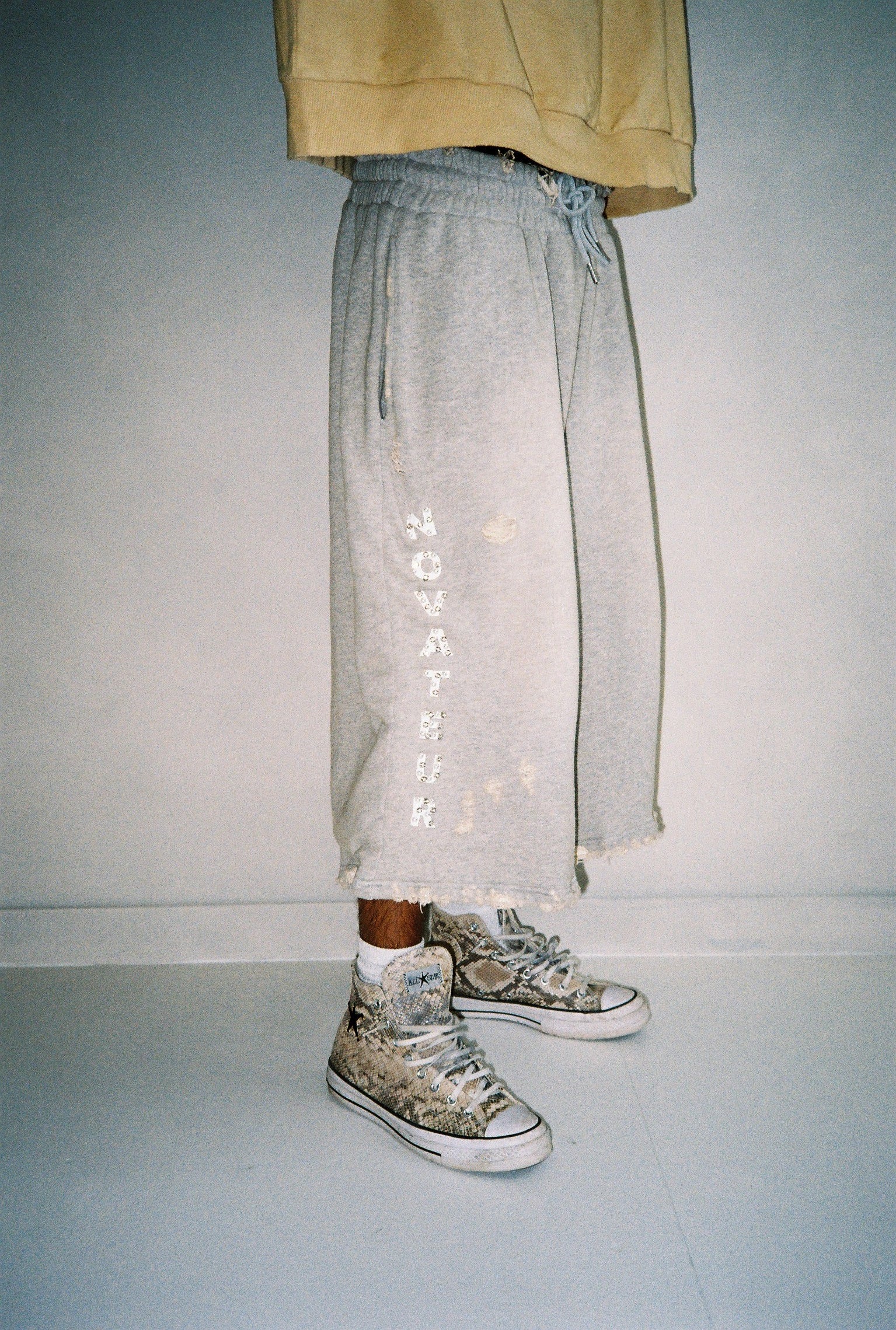 BAGGY SWEATSHORTS
